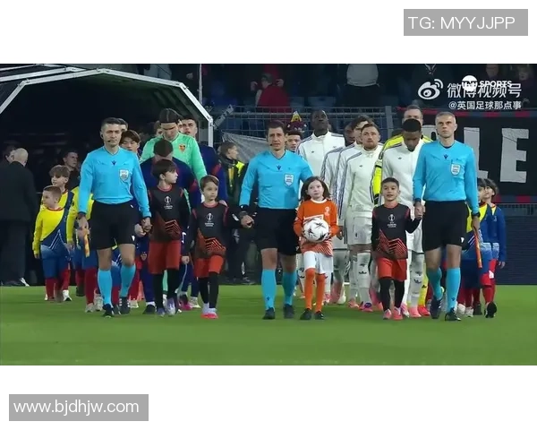 足球明星飒爽英姿：帅气图片集锦