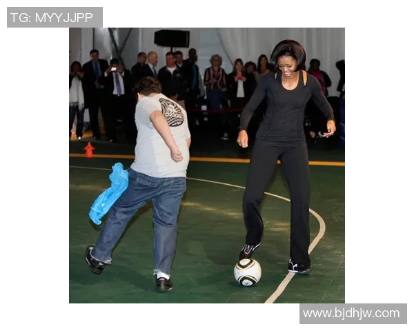 足球明星脚部按摩：提高表现与恢复的秘密武器