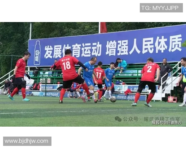 足球球星与古诗词的奇妙融合:探寻绿茵场上的诗意人生 足球球星与古诗词的奇妙融合:探寻绿茵场上的诗意人生