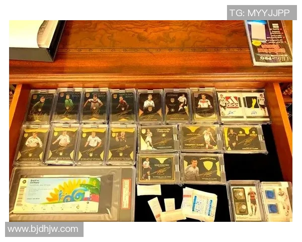 足球球星卡全家收藏热潮下的亲子互动与珍藏价值探索